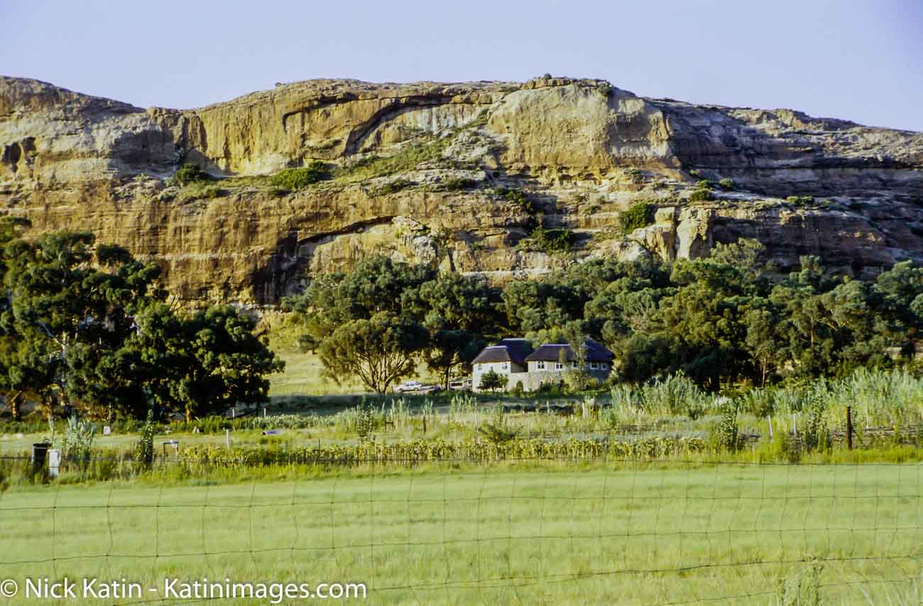 Rustlers Valley Lodge in the shadow of the malotti Hills in Free State, South Africa