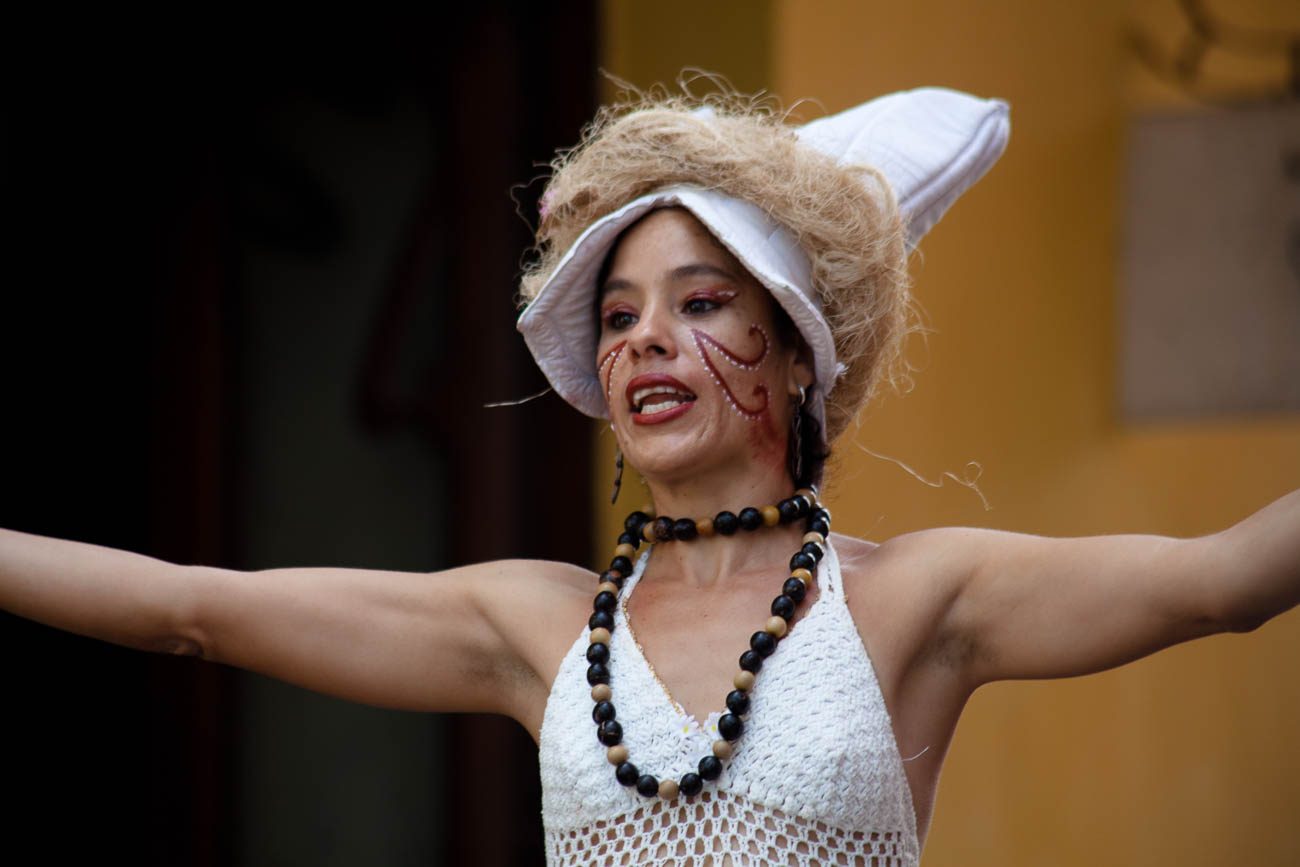 A street dancer in Havana